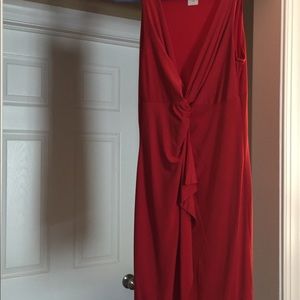 Red front knot dress